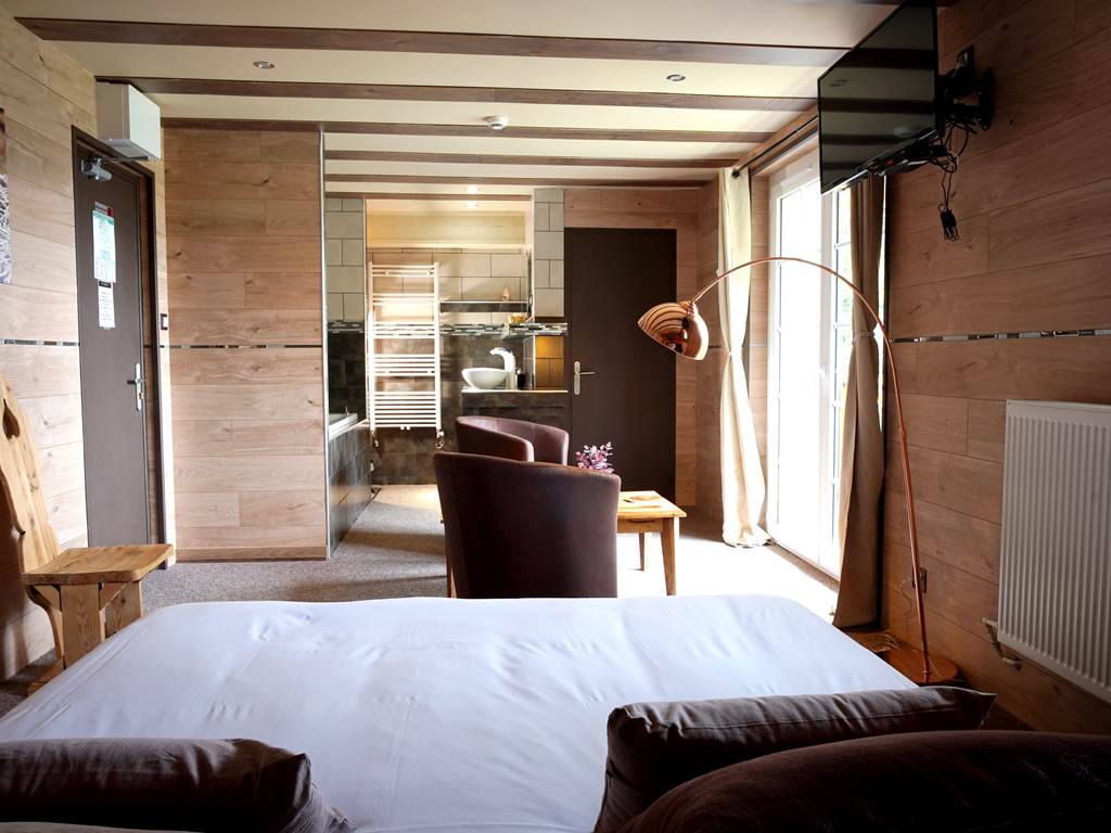 Chambre Espiaube Hôtel La Sapinière pied des Pistes Saint Lary Soulan