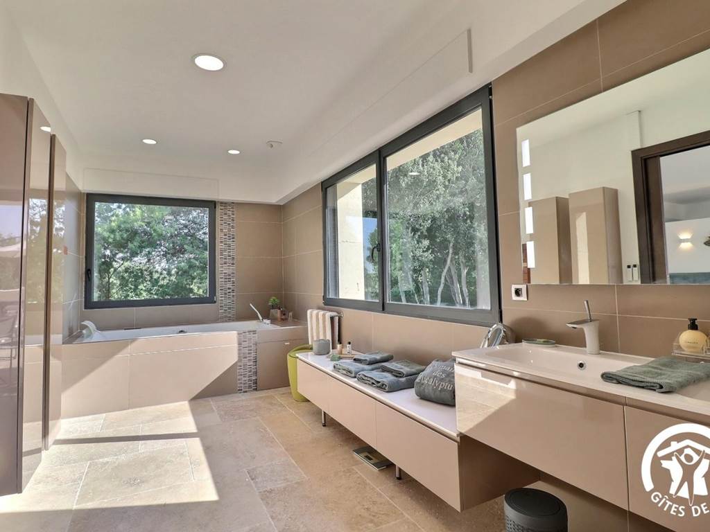 SALLE BAIN SUITE EUCALYPTUS