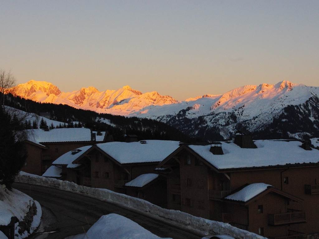 Coucher du soleil sur le Mont-Blanc vue des balcons