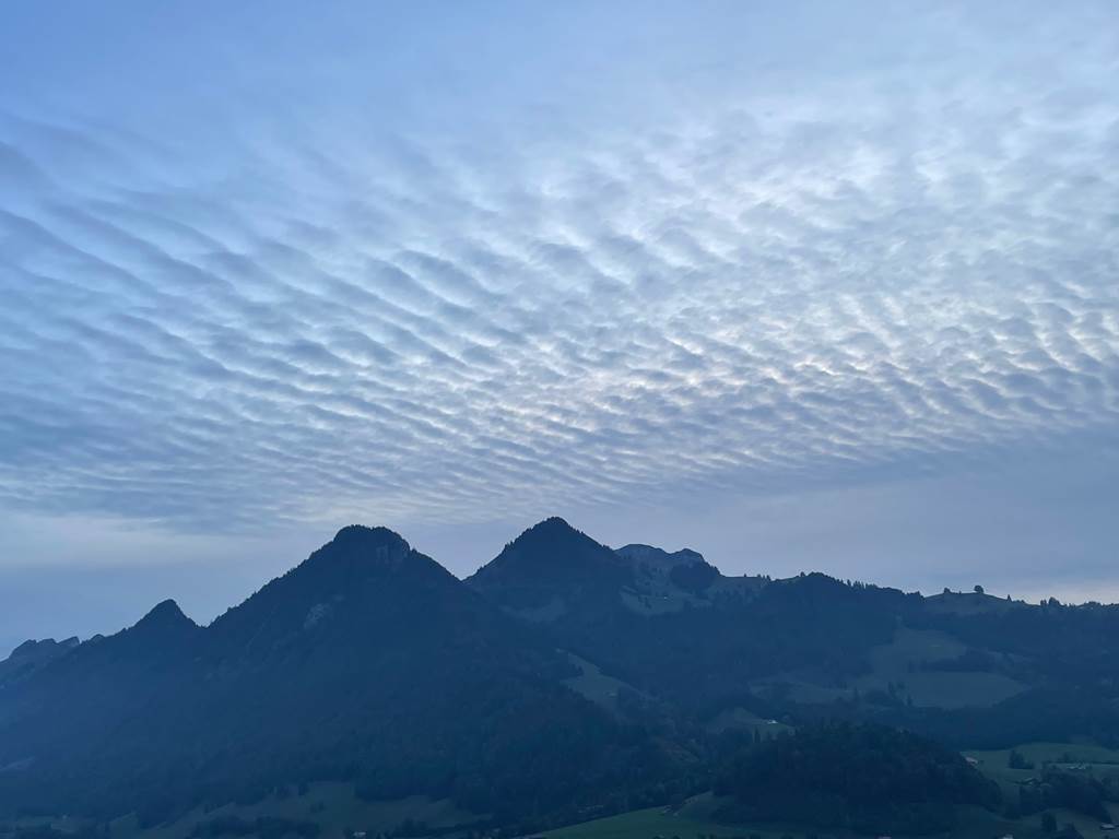 panorama-alpin-moleson-gruyere-studio-vacances-couple-canton-de-fribourg