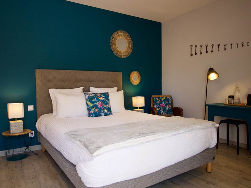 Charentine_Chambre_Demoiselles_230415 - 2
