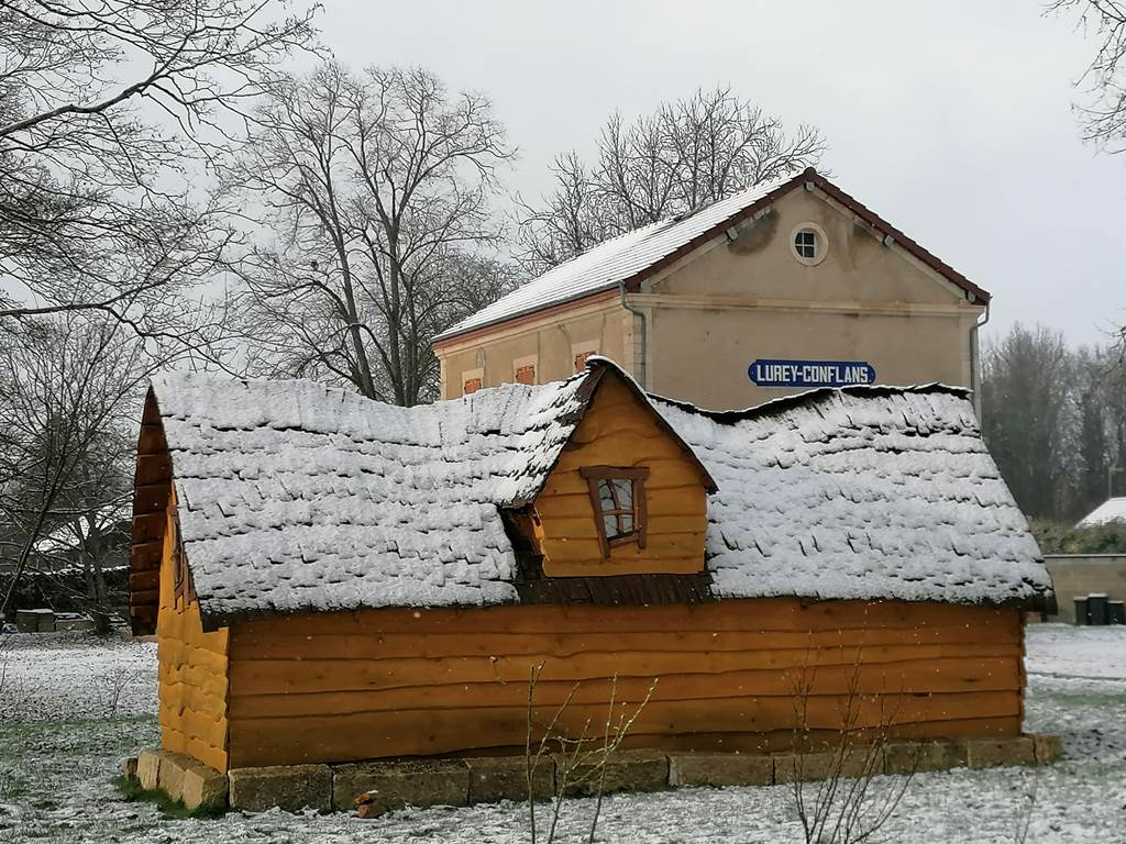 La Gare de Lurey Conflans, gîte et hébergements insolites en Champagne