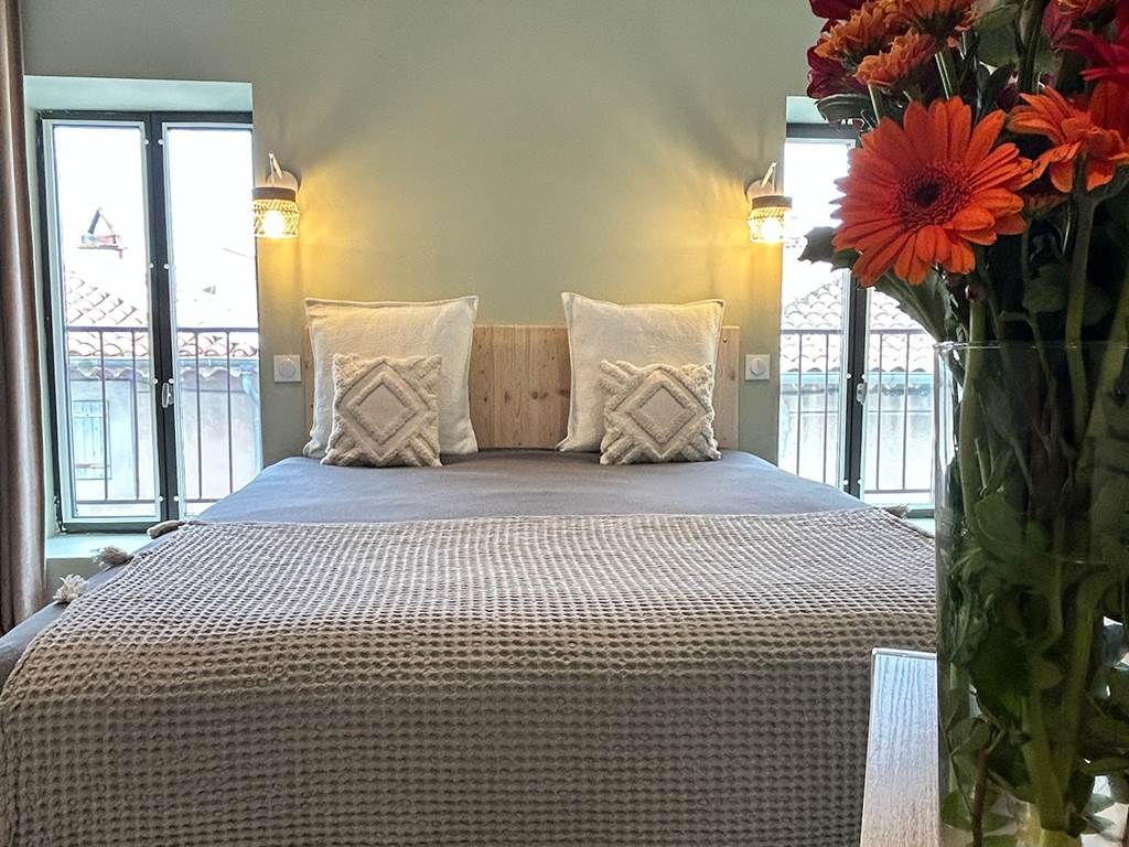 5 cote nuit capestang hotel gite