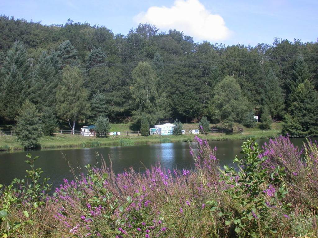 Camping Municipal Lac des Vergnes