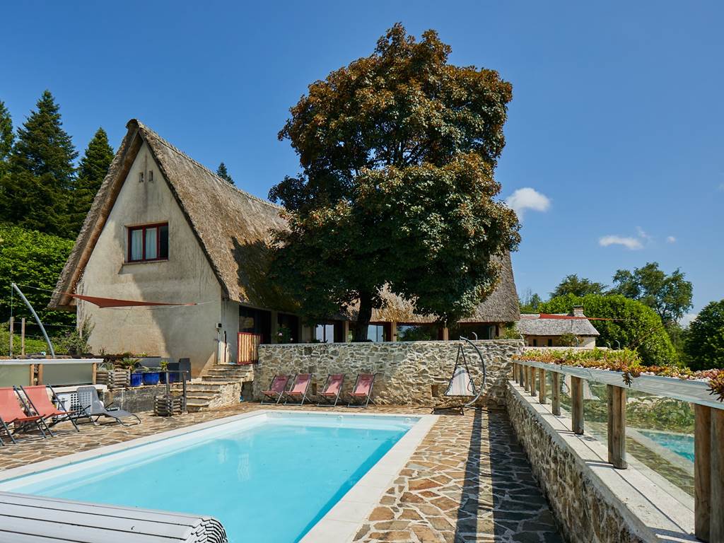 les bois de saint Auvent Piscine