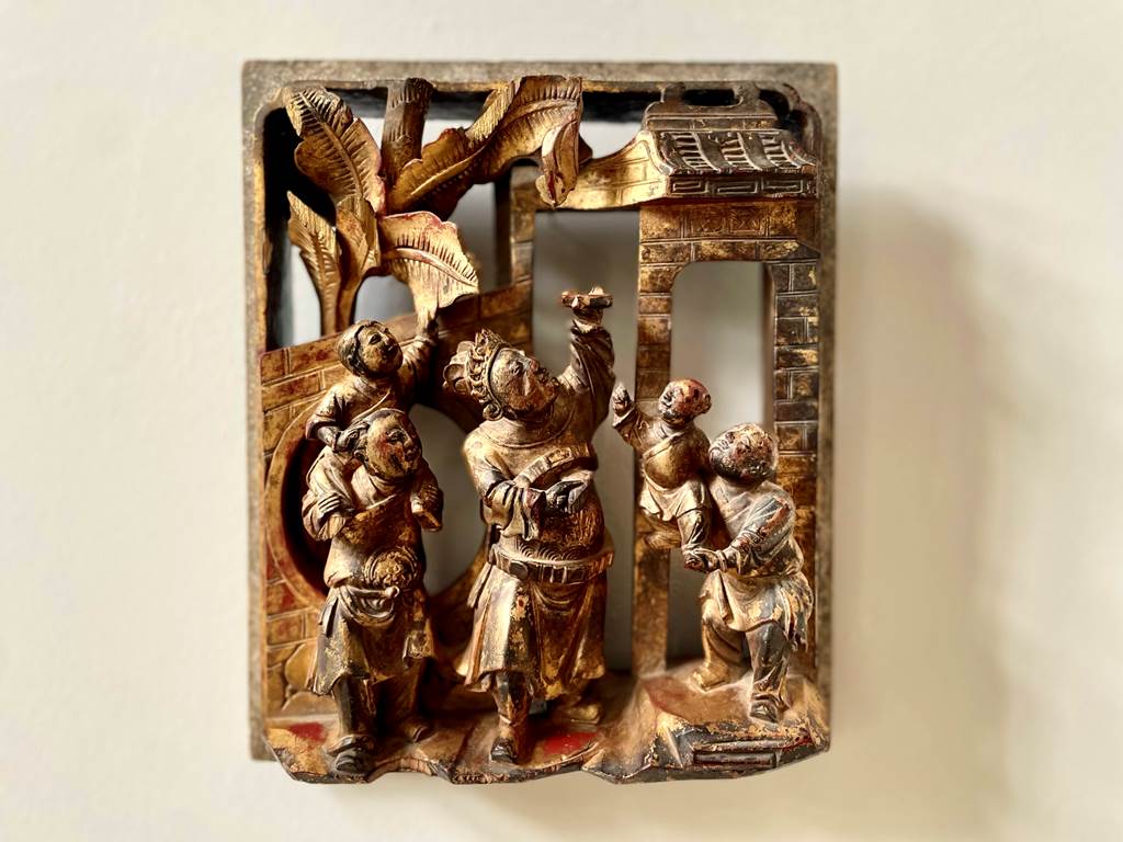 antique-carved-relief-maison-jazey