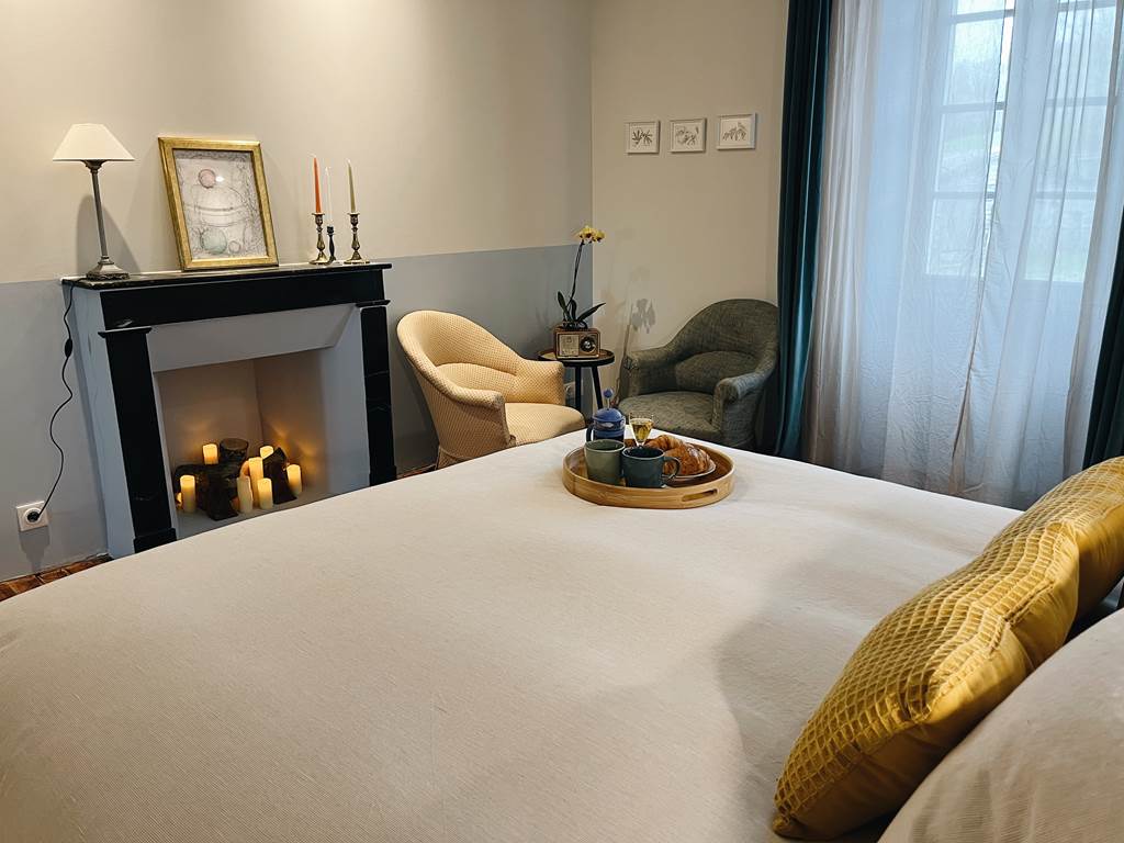 Chambre 3 - Domaine Labouroume - chambre d'hote a la campagne4