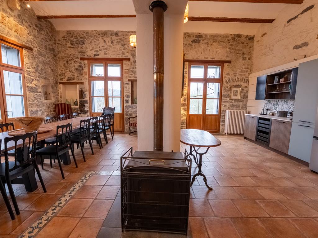LE CHÂTEAU - RDC - Salle à manger et Cuisine
