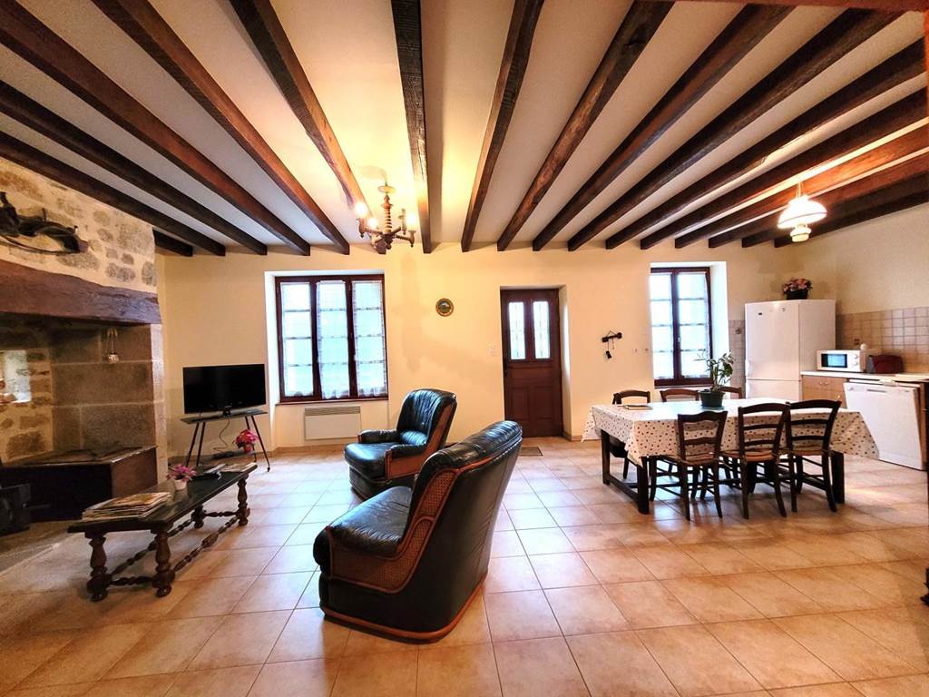 Gîte n°19G4164 "La Cascade du Doustre" – MONTAIGNAC SUR DOUSTRE
