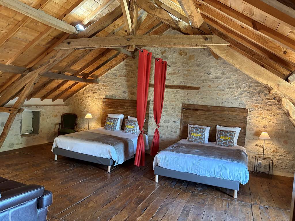 Chambre avec 2 lits 160cm grands espaces