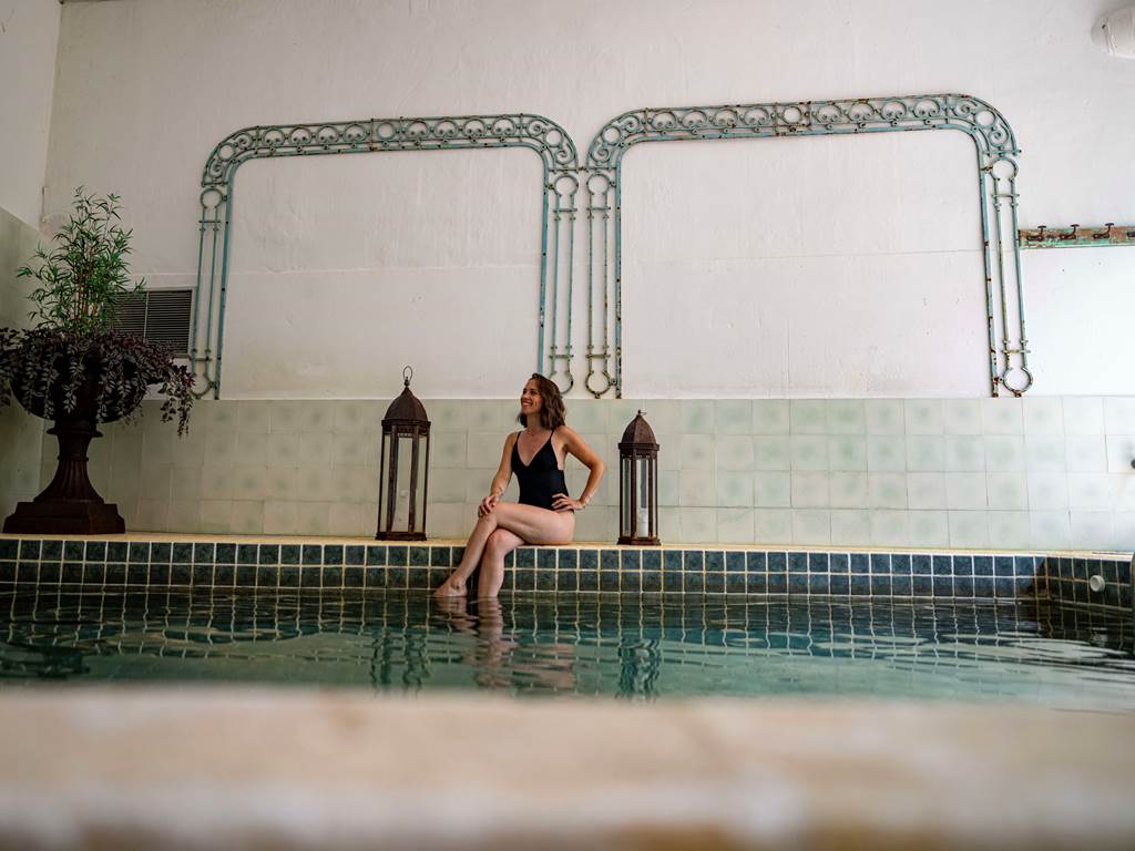 Maison d'hôtes - Piscine intérieure chauffée