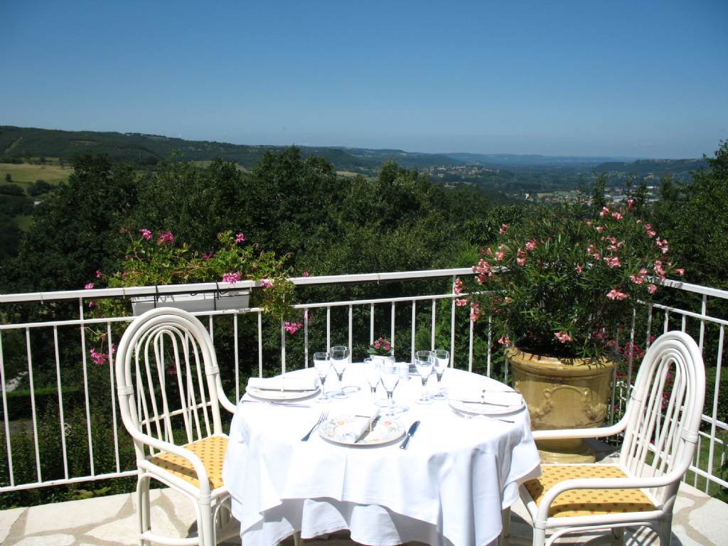 Villa Ric - terrasse vue Vallée de la dordogne