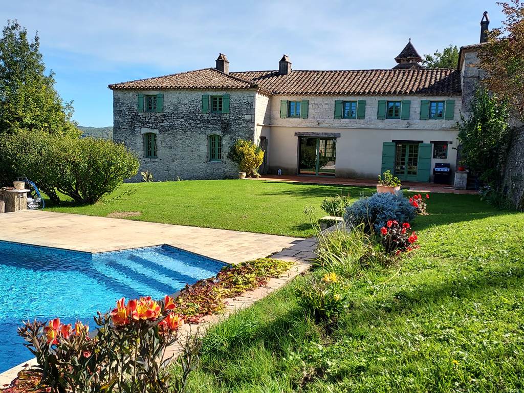 jardin cote piscine