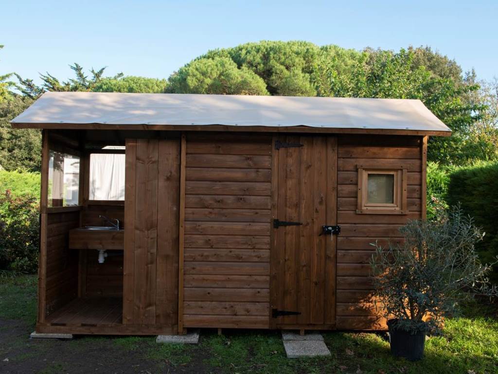 Emplacement avec sanitaires privés : La Freecamp