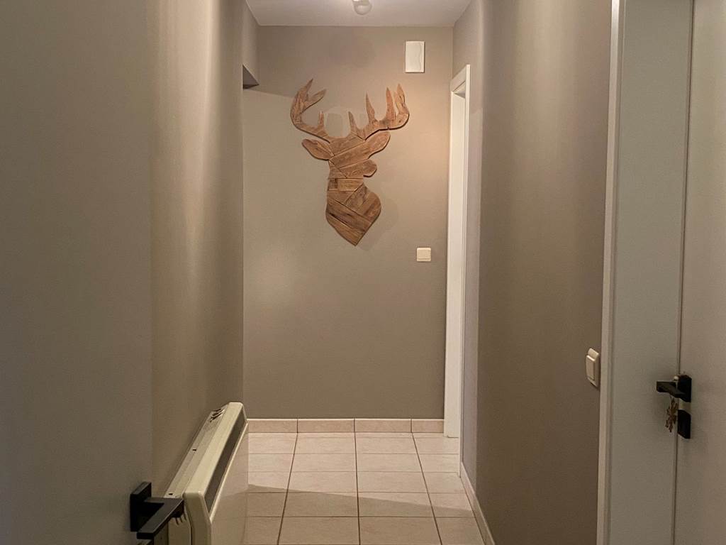 Rez - Hall