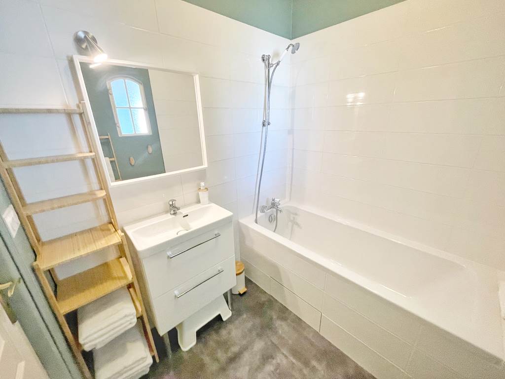 La Maison Voyage 41 - SDB baignoire - Suite Familiale Magie