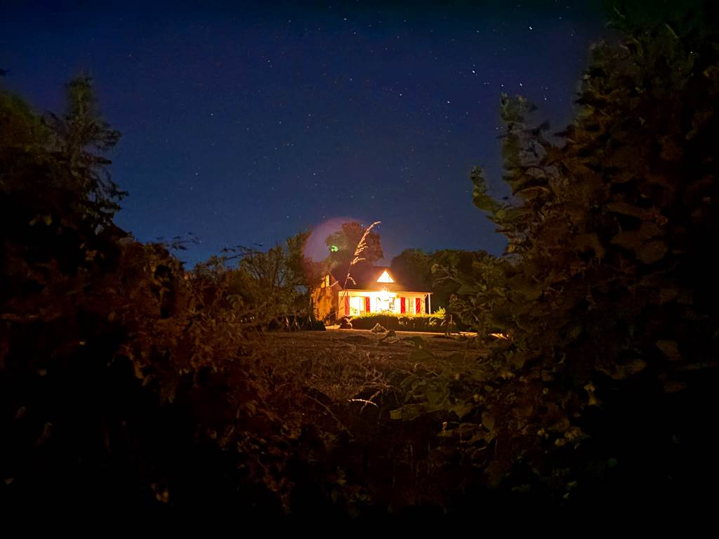 Le Faré des Bruyères – Gîte à Guéret (Creuse) - la maison de nuit