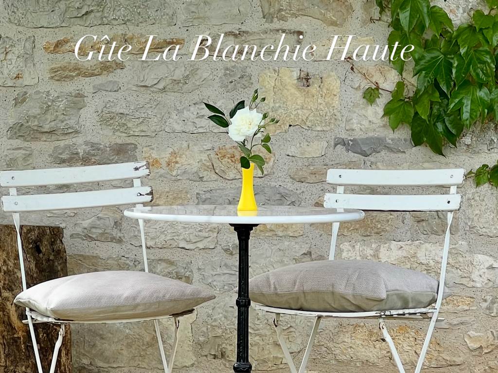 Terrasse Gîte La Blanchie Haute
