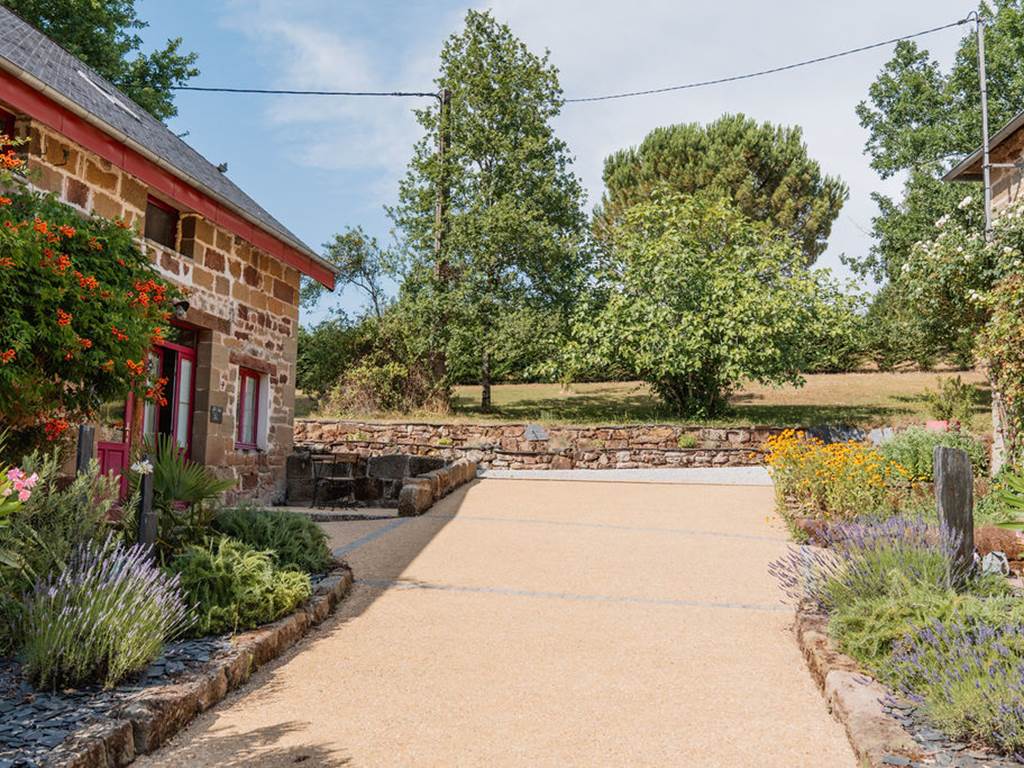 Les_sources_gite_de_charme_Objat_correze_piscine_x_Nastasia_Papiez-262