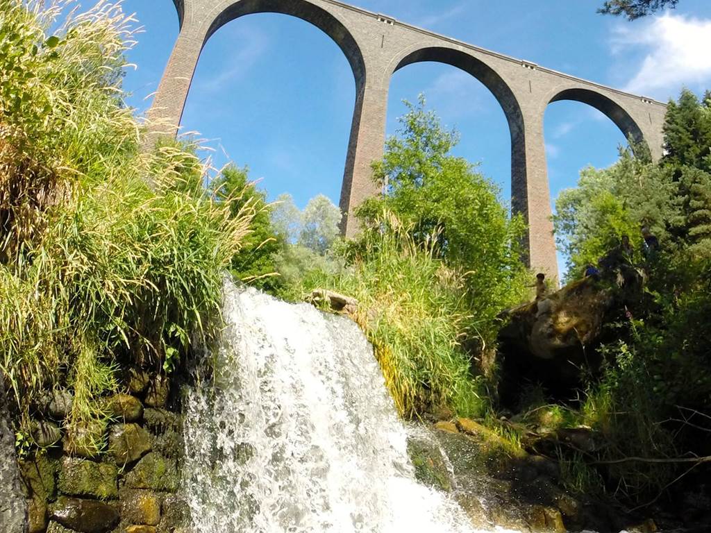 Pont-Recoumene-Monastier-43-saut-elastique
