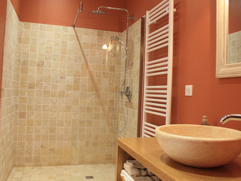 salle de bain "Pierre de Lomagne"