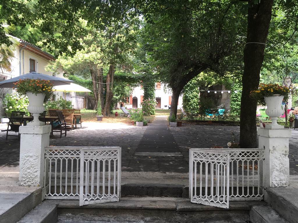 Entrée du parc côté Maison d'hôtes