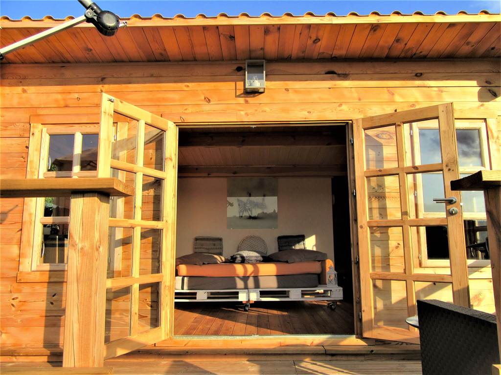 chalet cocooning avec coin snacking, wc et salle de bain - espace balnéo-