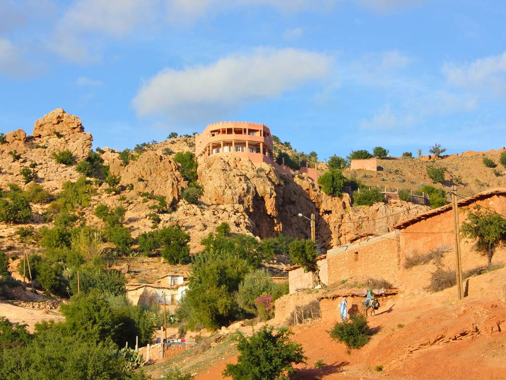 0cfc2748-0720-455d-8d24-c3f2289c3434-min (1)