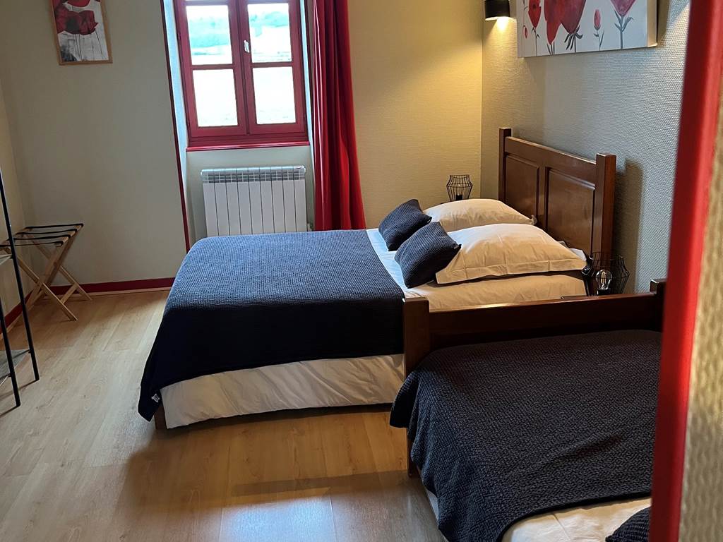 Chambre Triple - Triple Room - 2 - 3 px