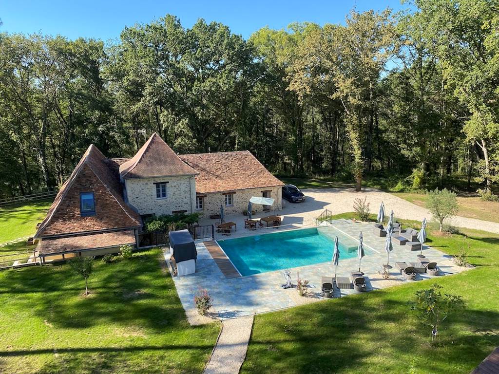 hotel-piscine-debordement-bergerac