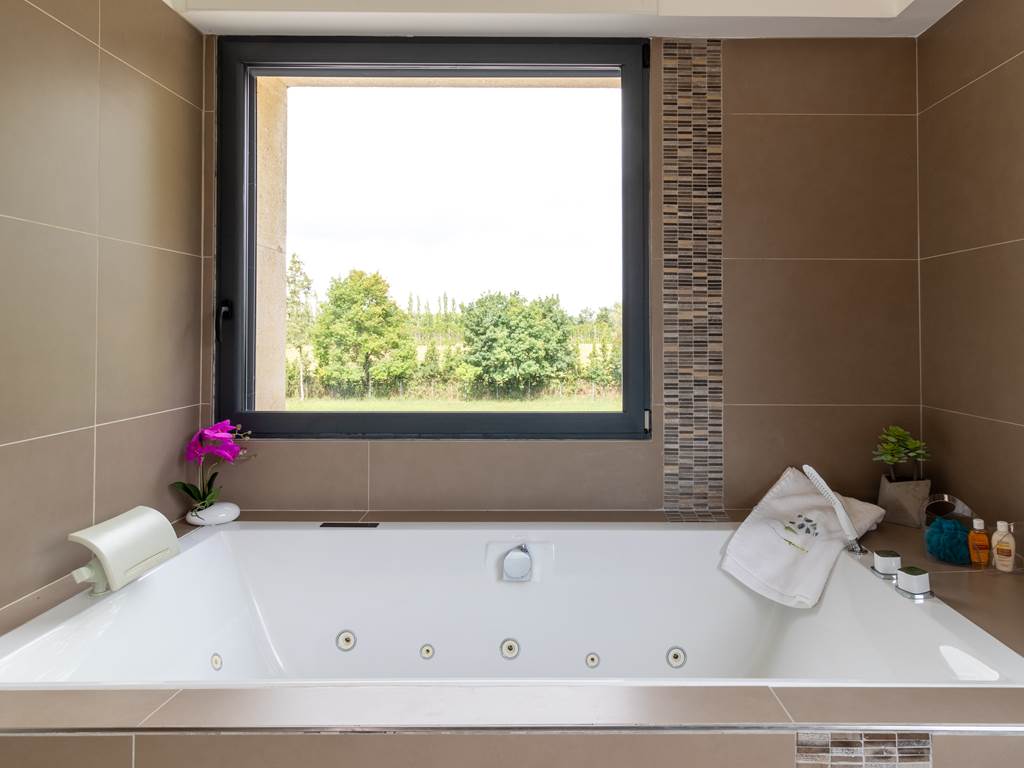 SUITE EUCALYPTUS BAIGNOIRE BALNEO