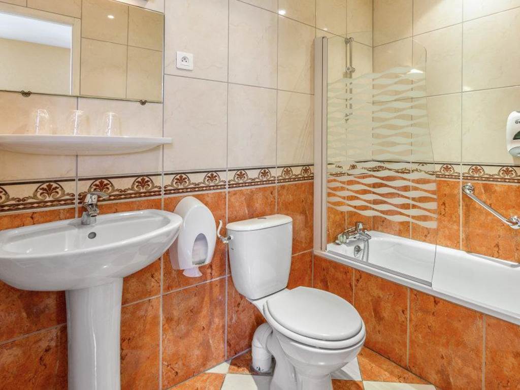 Lourdes Salle de bain - hôtel ACAPULCO