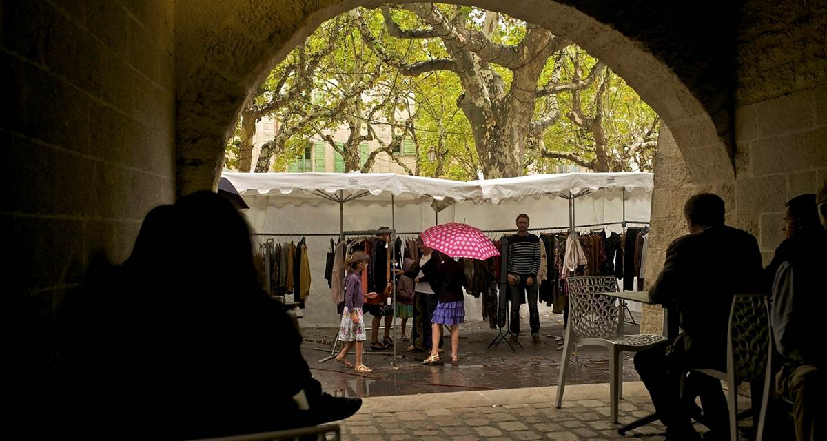 Le marché à Uzès