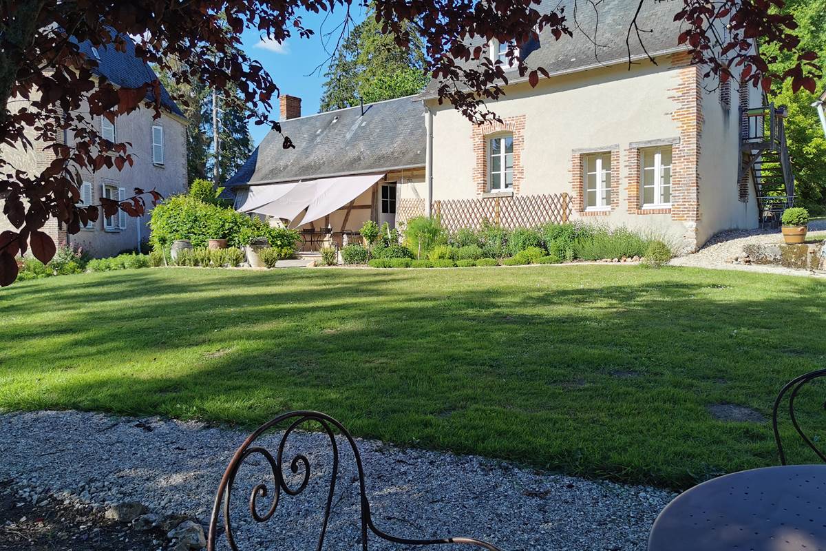 L'Annexe côté jardin et terrasse