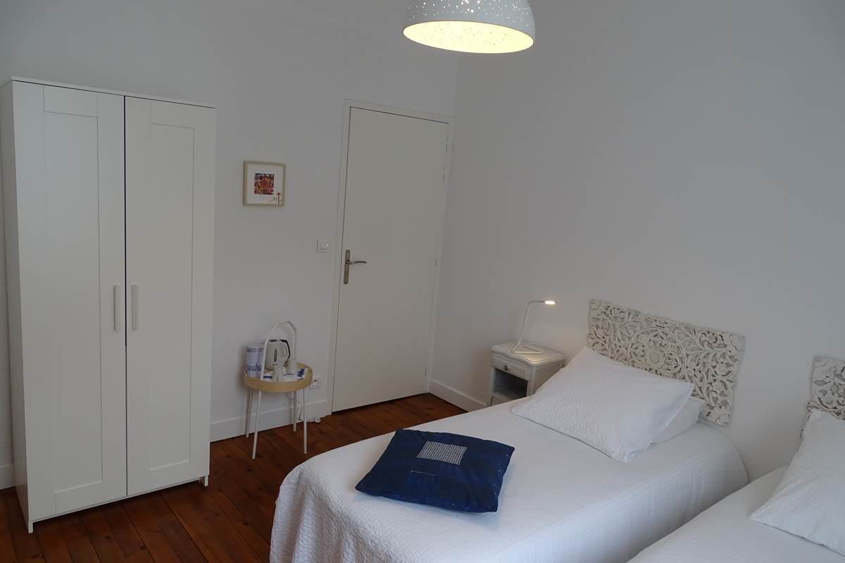 Occitane offre deux lits en 90, une salle d'eau et un WC séparés