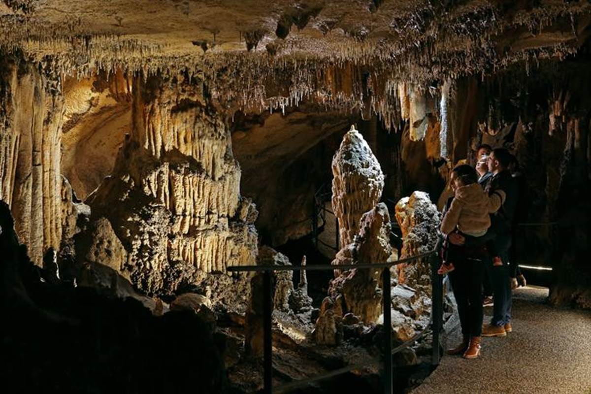 grotte_des_carbonnieres_Lacave
