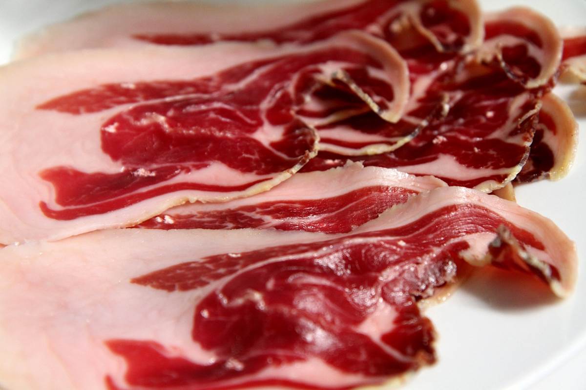 jambon cul noir limousin gaec dufour la meyze restaurant Le Ranch des Lacs Tables et Auberges de France