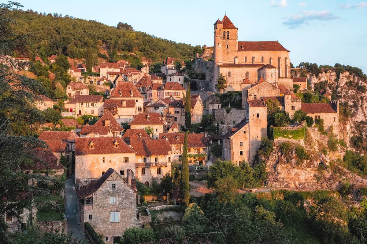 Levé du soleil sur Saint Cirq Lapopie