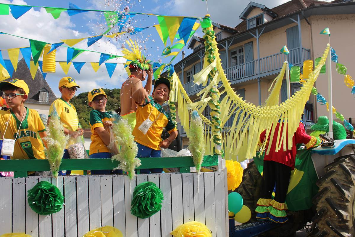 32 Fêtes béarnaises Fêtes de Bayonne