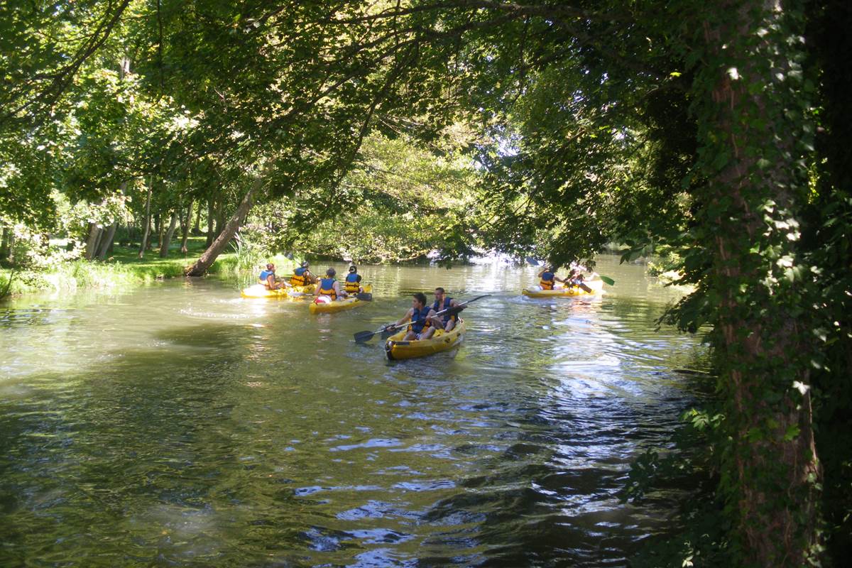 La Croix St Leufroy Départ Canoe
