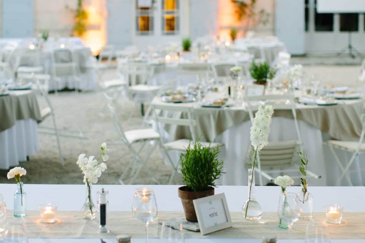Orianne-et-Aurélien-Portfolio-Cigales-et-Petits-Fours-Organisation-de-Mariage-en-Provence-16