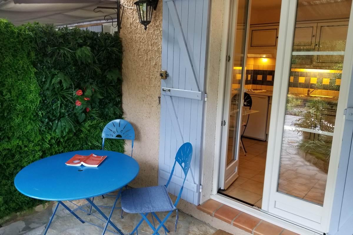 terrasse ombragée plein sud