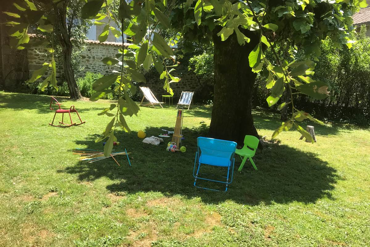 chambre d'hôtes, Le Jardin des Lys, farniente, jardin, limousin, famille