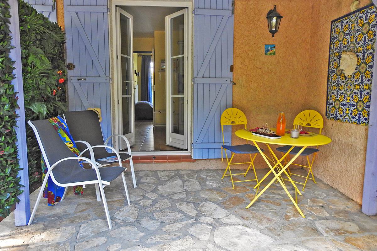 terrasse ombragée plein sud