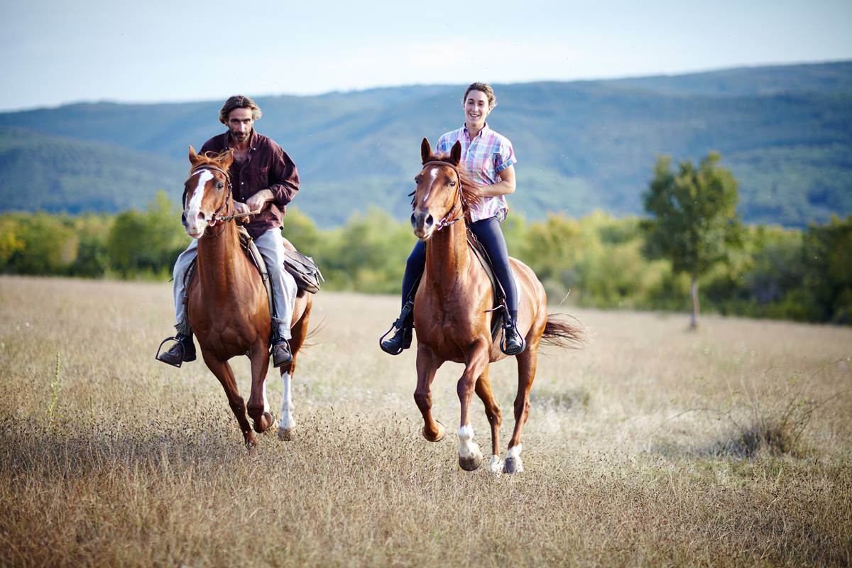 galop-sur-le-pech-merle-cabrerets