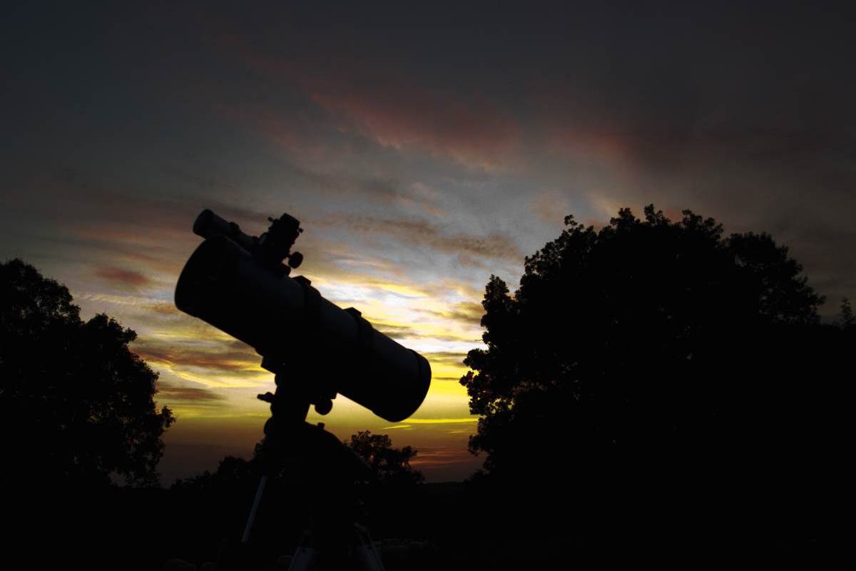 observation-du-ciel-la-nuit-lot