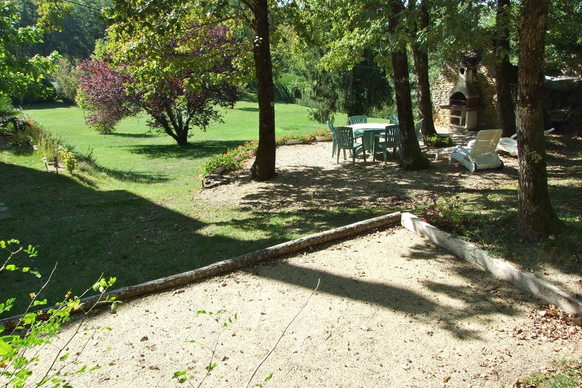 petanque barbecue bnb feuillantines dordogne