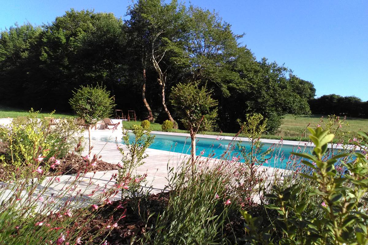 La Verrerie d'Ivoy la piscine