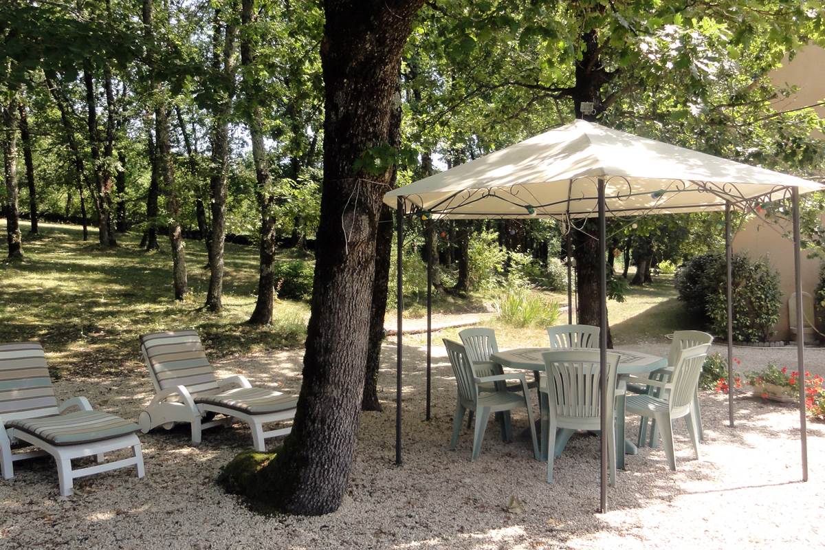 gazebo relax feuillantines b&b dordogne