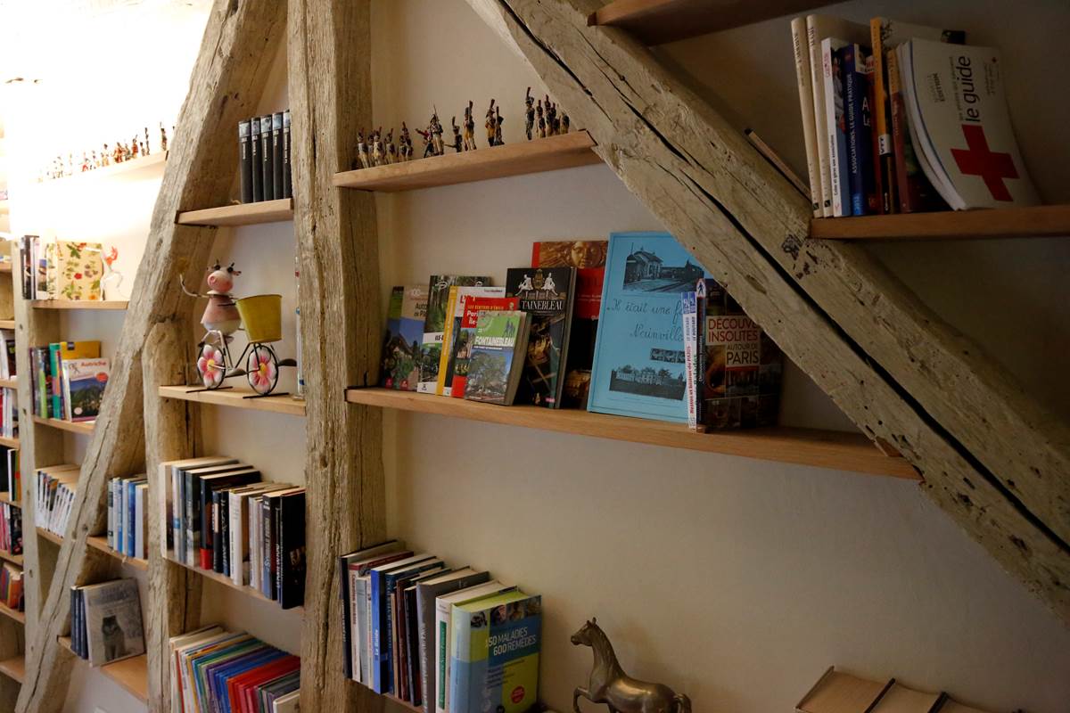 los Saint LuLe Clos Saint Lubin - Le Salon La Bibliothèque